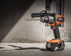 AEG BSB 18C3BL-402C 18 V Çift Akülü 4 Ah Darbeli Matkap