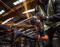 AEG BEWS 18-125BLPX2-502C Çift Akülü 5 Ah Taşlama Makinesi