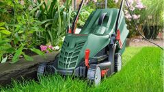 Bosch UniversalRotak 34-405 1300 W Elektrikli Çim Biçme Makinesi