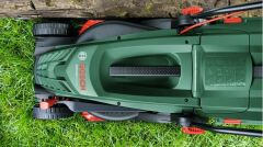 Bosch UniversalRotak 34-405 1300 W Elektrikli Çim Biçme Makinesi